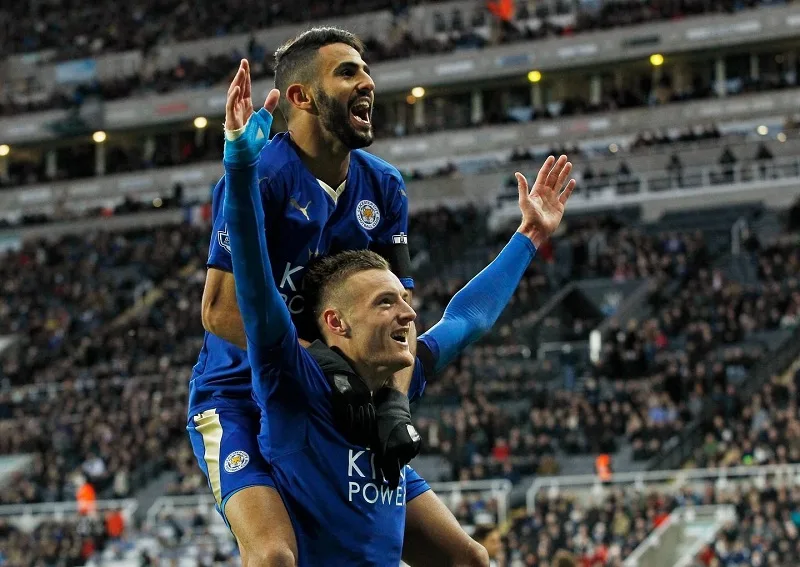 doi hinh leicester city vo dich ngoai hang anh